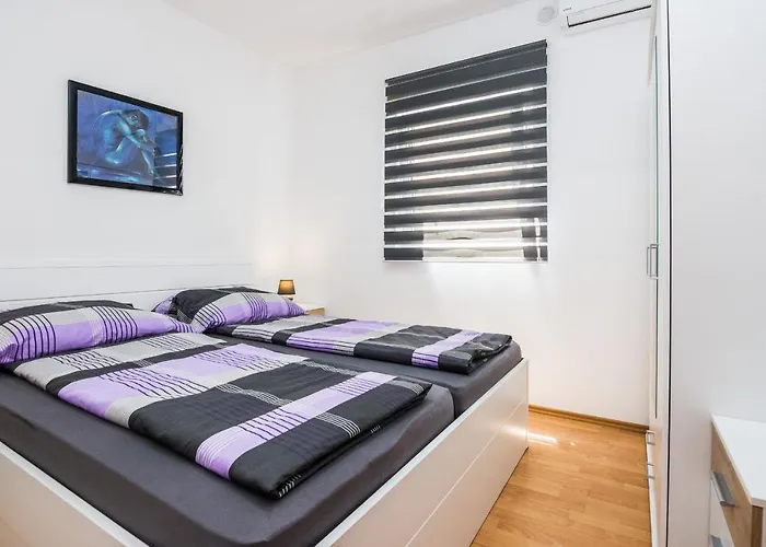 With Parking Space - 18540 Апартаменты Вир