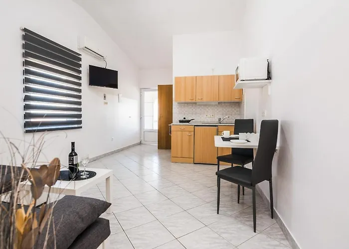 With Parking Space - 18540 Apartment *