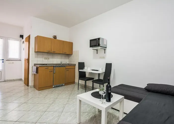 With Parking Space - 18540 Apartment *
