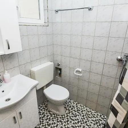 With A Parking Space - 18540 Apartment Vir