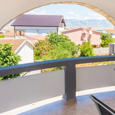 דירה With Parking Space - 18540 *